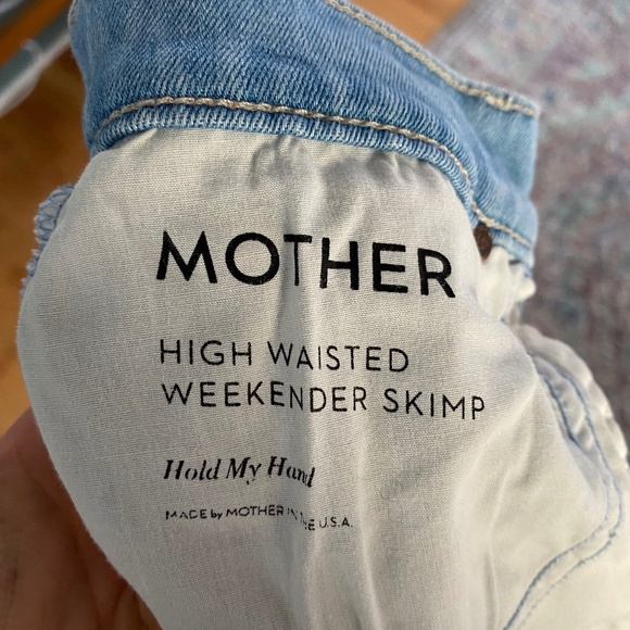 High Waisted Weekender Skimp, Size 27, light wash - Picture 7 of 8